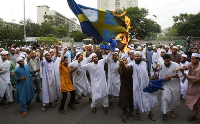 Švedska puca po šavovima %C5%A0vedska-muslimani