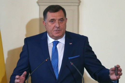 Državnički govor g. Milorada Dodika Milorad-Dodik-odmah-nakon-inauguracije-najavio-hitne-smjene-srpskih-predstavnika-u-vlasti_ca_large